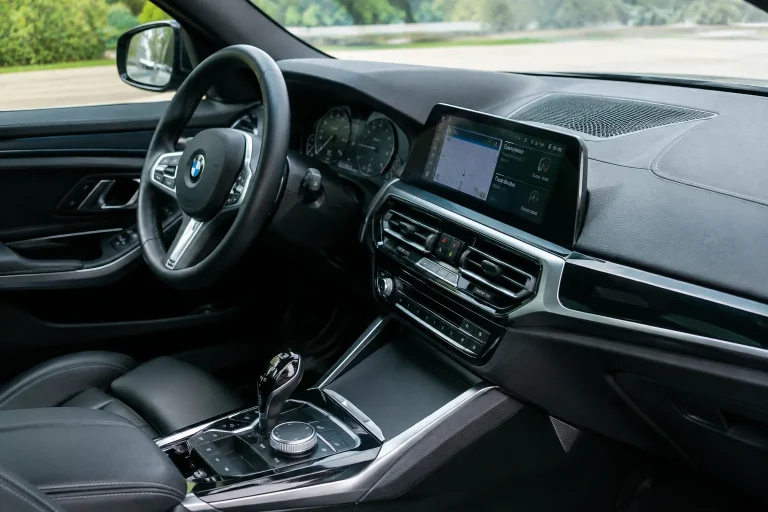 Interior BMW – activación de funciones retrofit en NELLA BMW, Ñuñoa